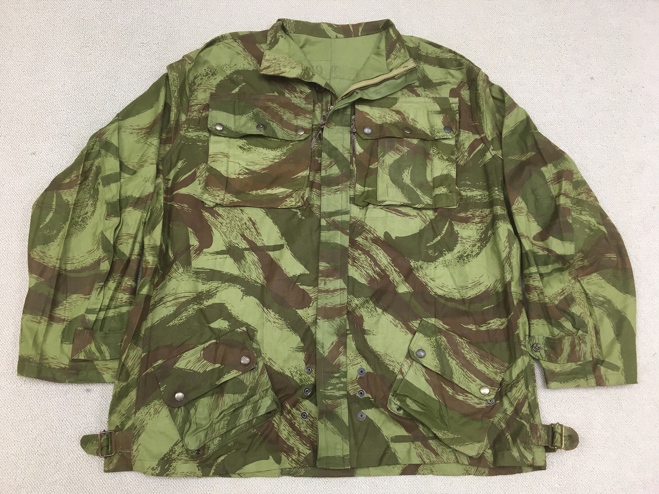 モデル品の決定版！【フランスの軍服】陸軍空挺迷彩スモック