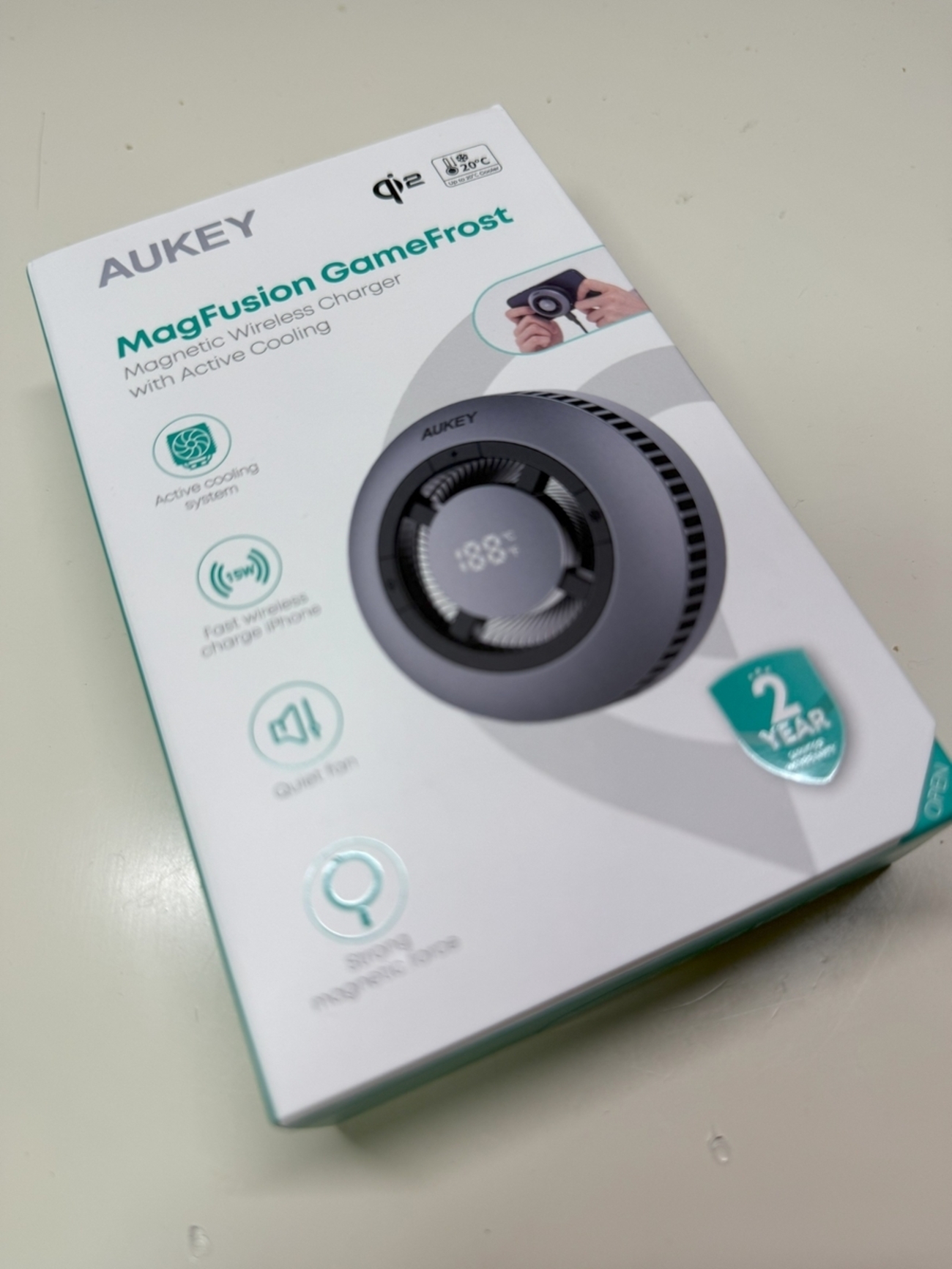 AUKEY MagFusion GameFrost届く