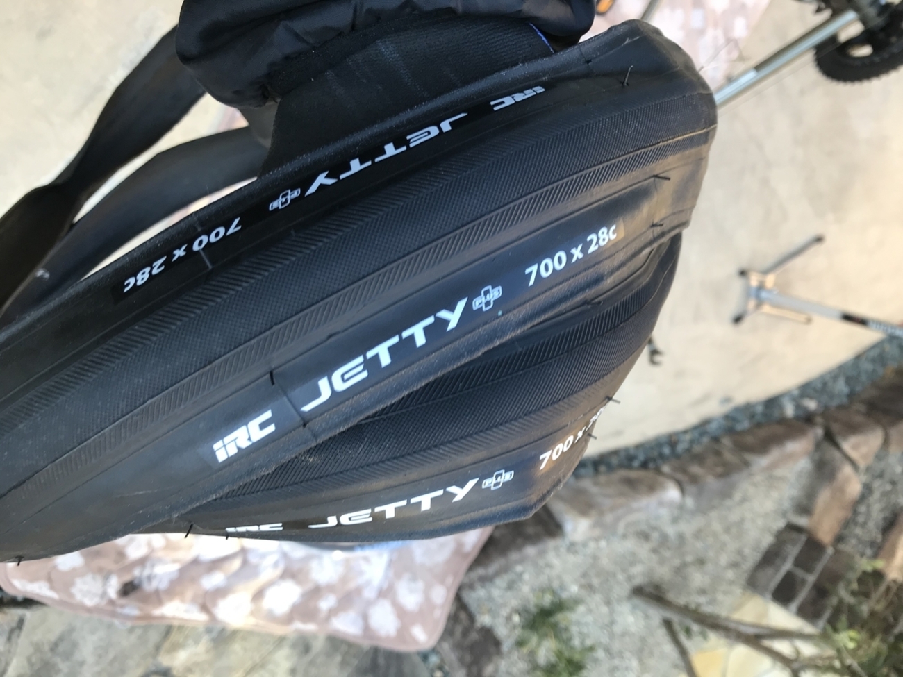 グラベルサイクリング｡ピュアサイクリングロード NAGI BIKE NCR 700 で 