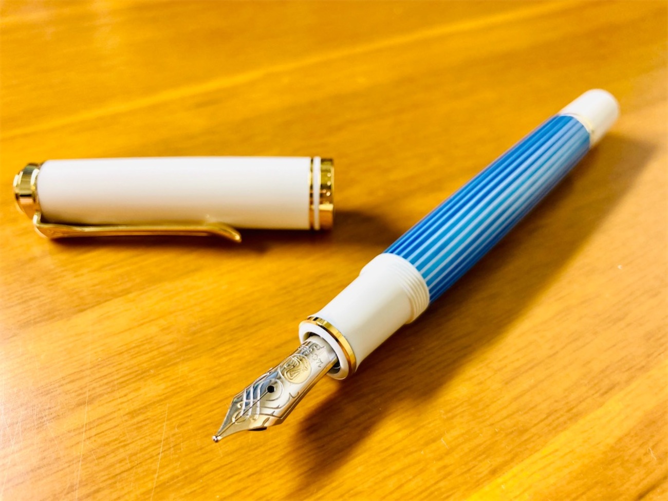 ペリカン M600 茶色 ターコイズホワイト 万年筆 EF(極細字) 吸入式 限定 