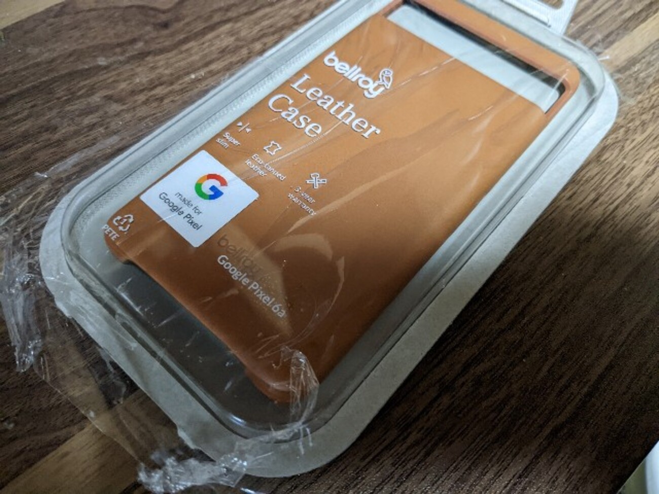 Bellroy製のPixel 6a用レザーケース（純正？）を買った - kinakoの便所 