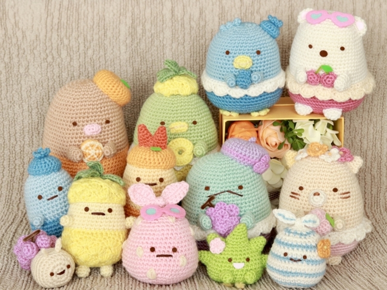 フェリシモ手作りキット 手作りクマあみぐるみ5個 フェリシモ手作りキット 手作りクマあみぐるみ5個(編み図