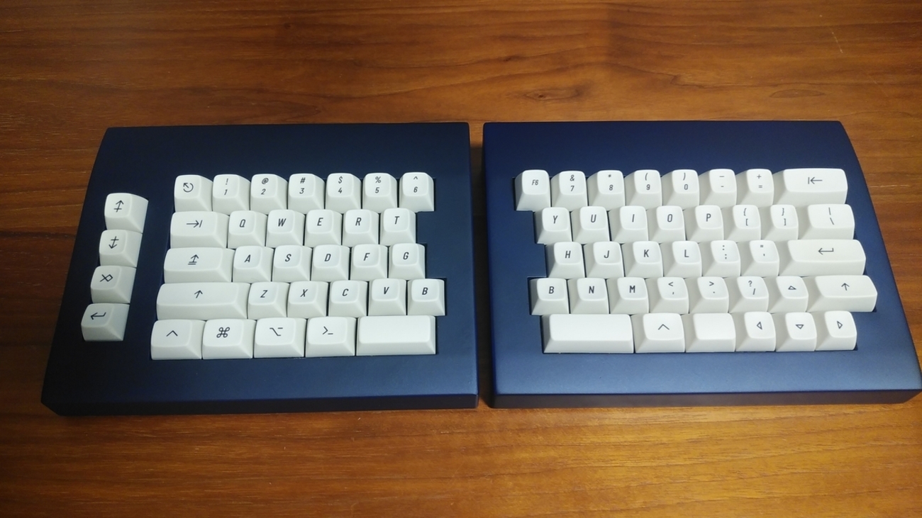3Dプリントで作った自作キーボードケースの塗装 - 機嫌を損ねたシェフ 