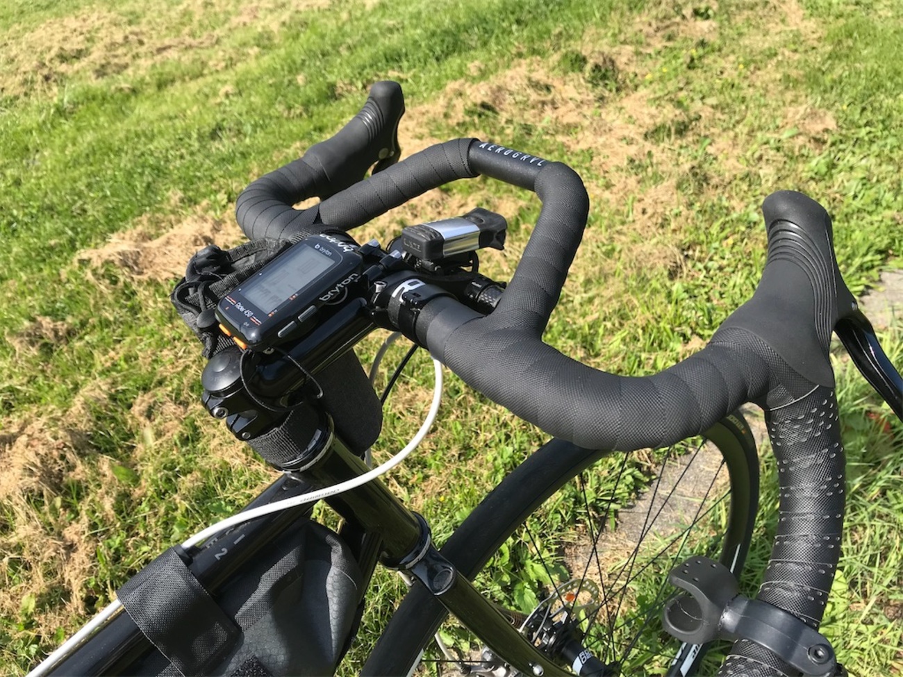 RIDEFARR AERO GRAVEL ALLOY handle bar がイギリスの Cycling weekly 