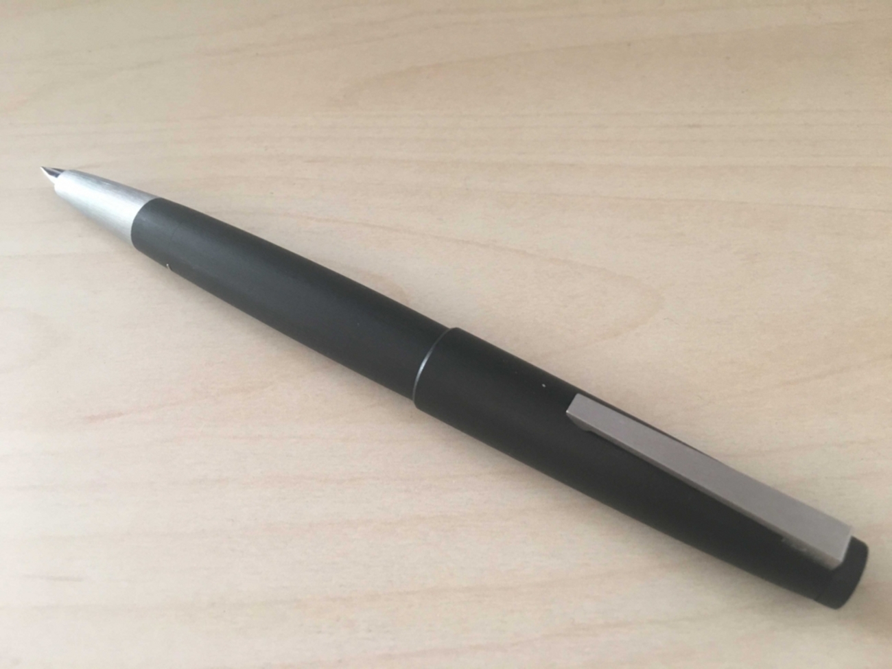LAMY2000 万年筆 字幅F stationery]数年ぶりにLAMY2000の万年筆を使う。 - sutero choice