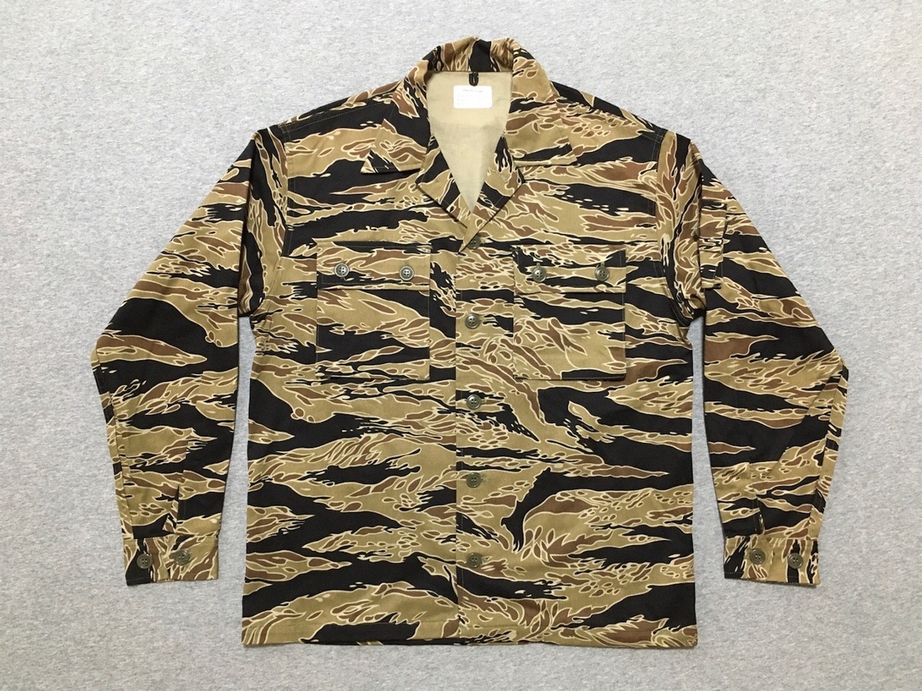 大阪の老舗SHOP製です！【アメリカの軍服】特殊部隊迷彩ユニフォーム 