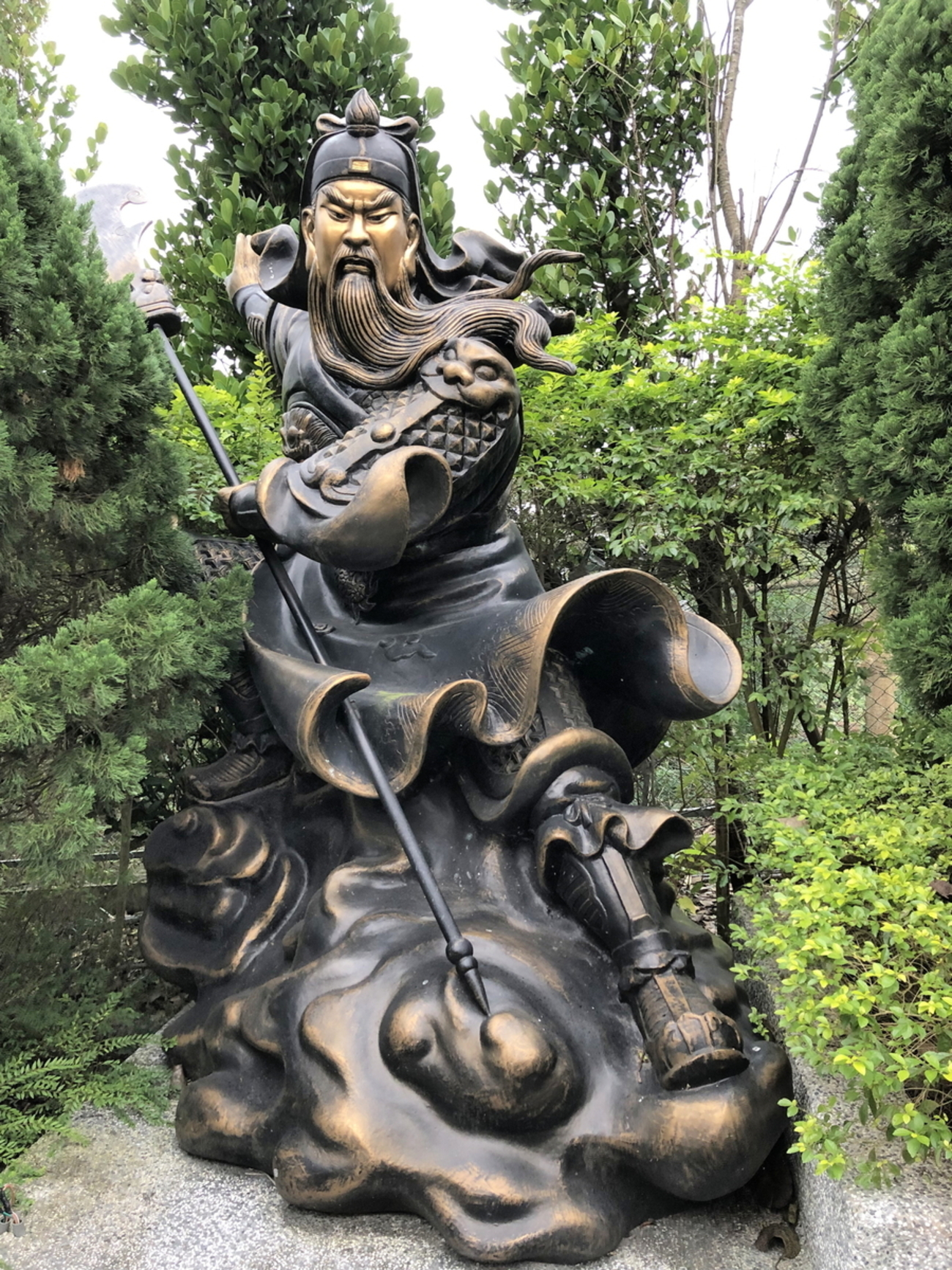 桃園威天宮 關聖帝君 巨大関羽像に出会ってしまった♪ - Shinycat's diary