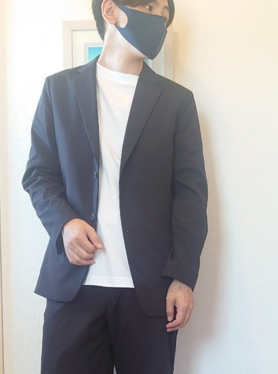 レビュー】ユニクロ×セオリーの感動ジャケットと感動パンツが値下げ 