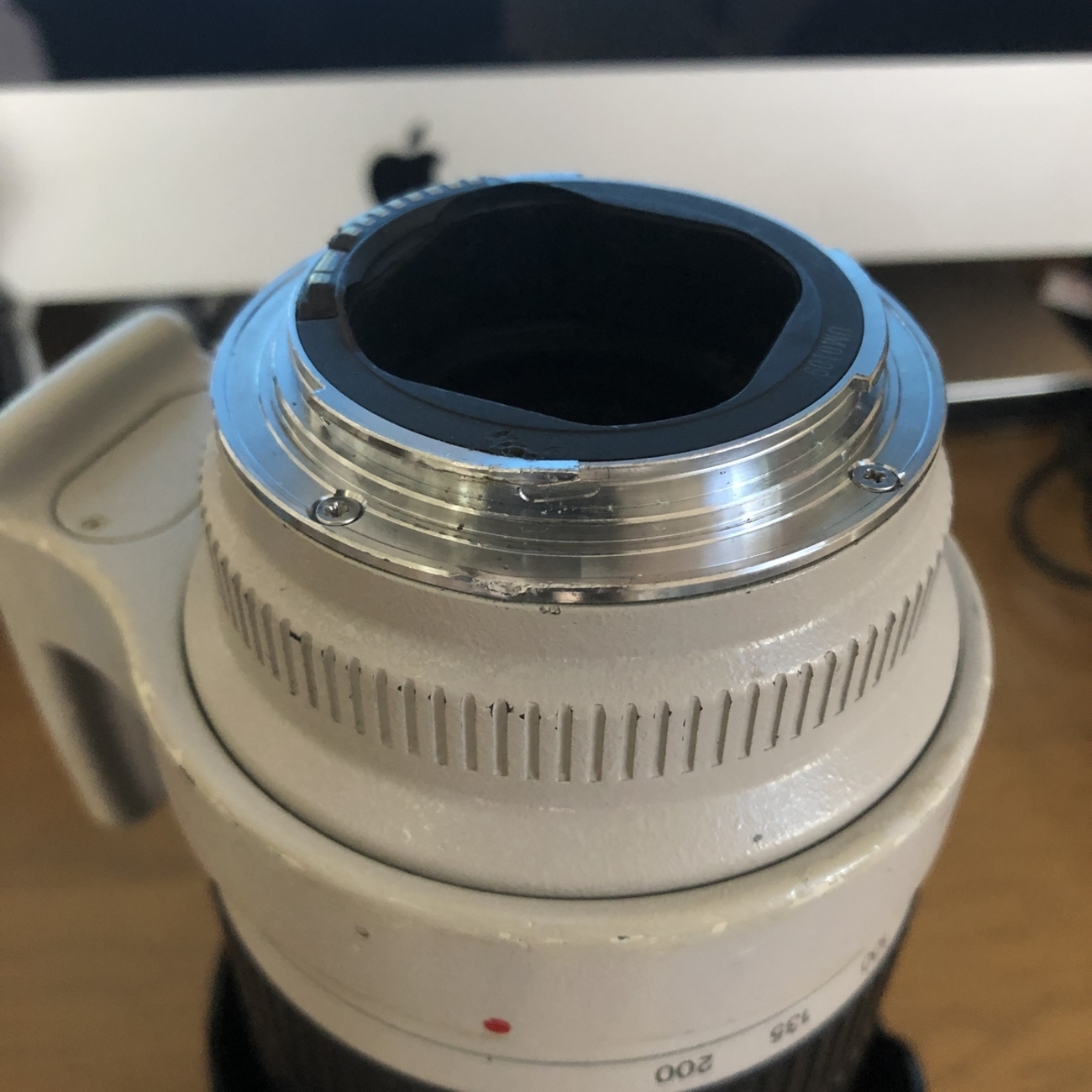 EF 70-200mm F2.8L USMを壊したので、無理やり直してみる。 - 変な 