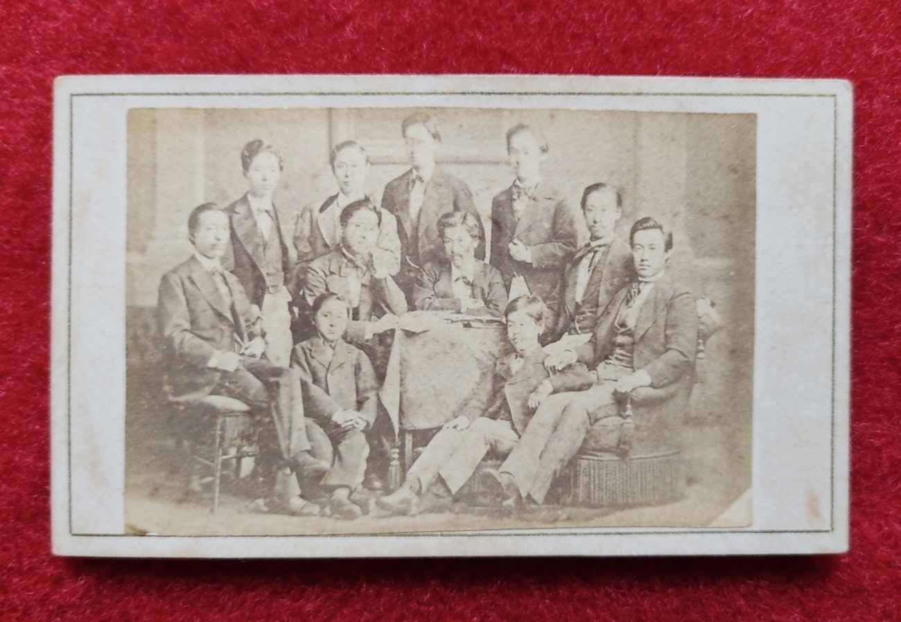北白川宮能久親王と清水谷公考や酒井忠篤たち - 幕末 本と写真