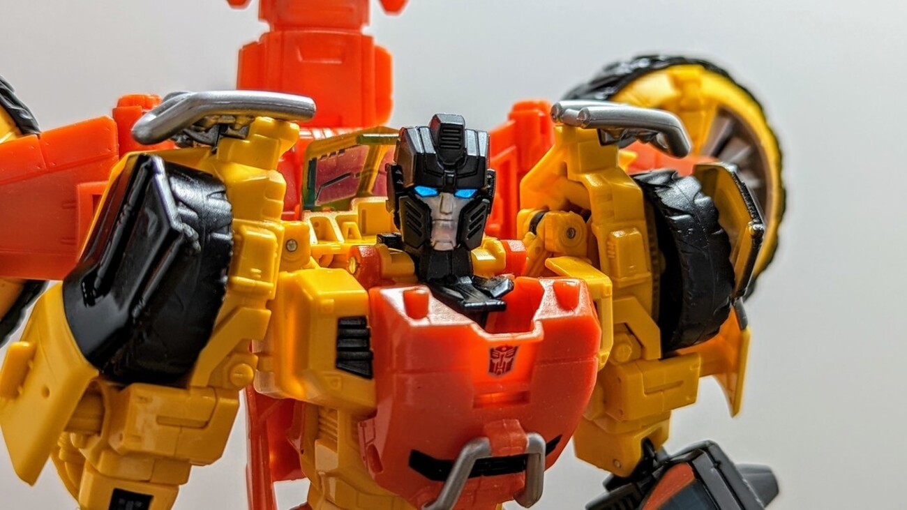 トランスフォーマー ジェネレーションズ TG-29 サンドストーム (2013 