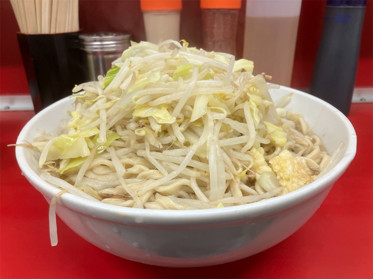 デカ盛り】ラーメン二郎 湘南藤沢店〜大ラーメン／ニンニク少し／非 