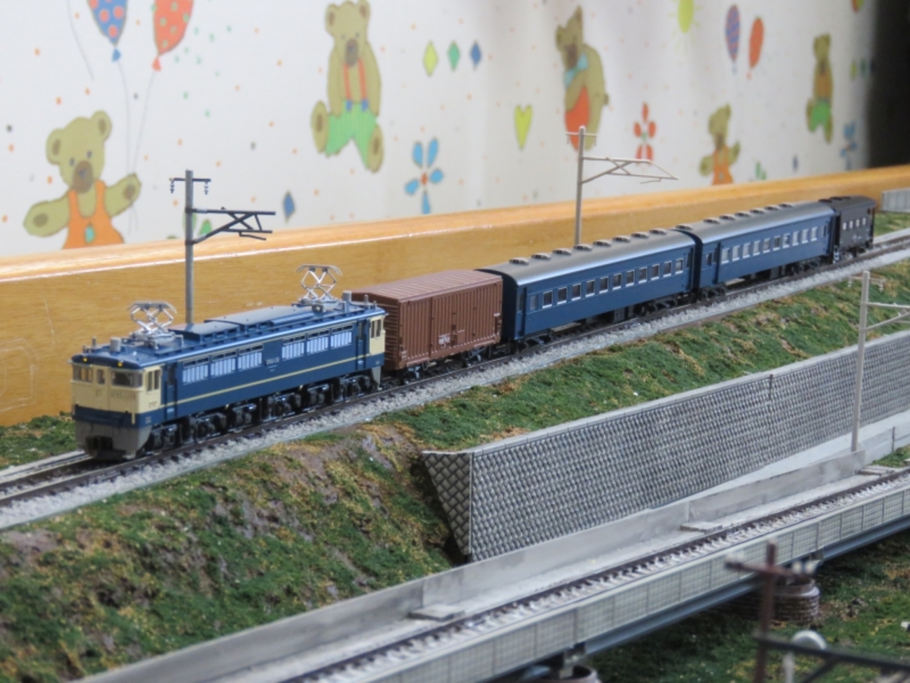 鉄道部品　車輌型式プレート　オハフ　46 15 五稜郭工場　昭和62年 鉄道部品 車輌型式プレート オハフ 46 15 五稜郭工場 昭和62年