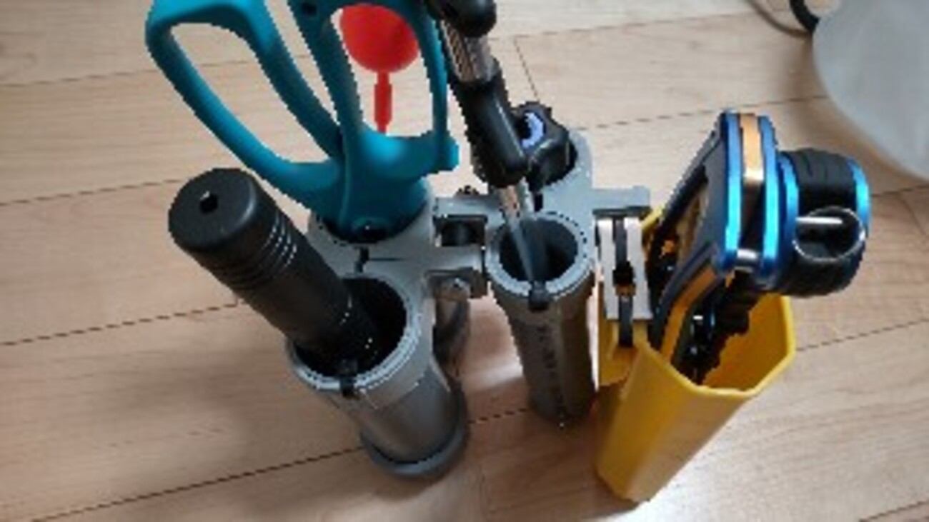 フィッシュグリップなどの4連ホルダー自作改造 5連ホルダー化 - 分割