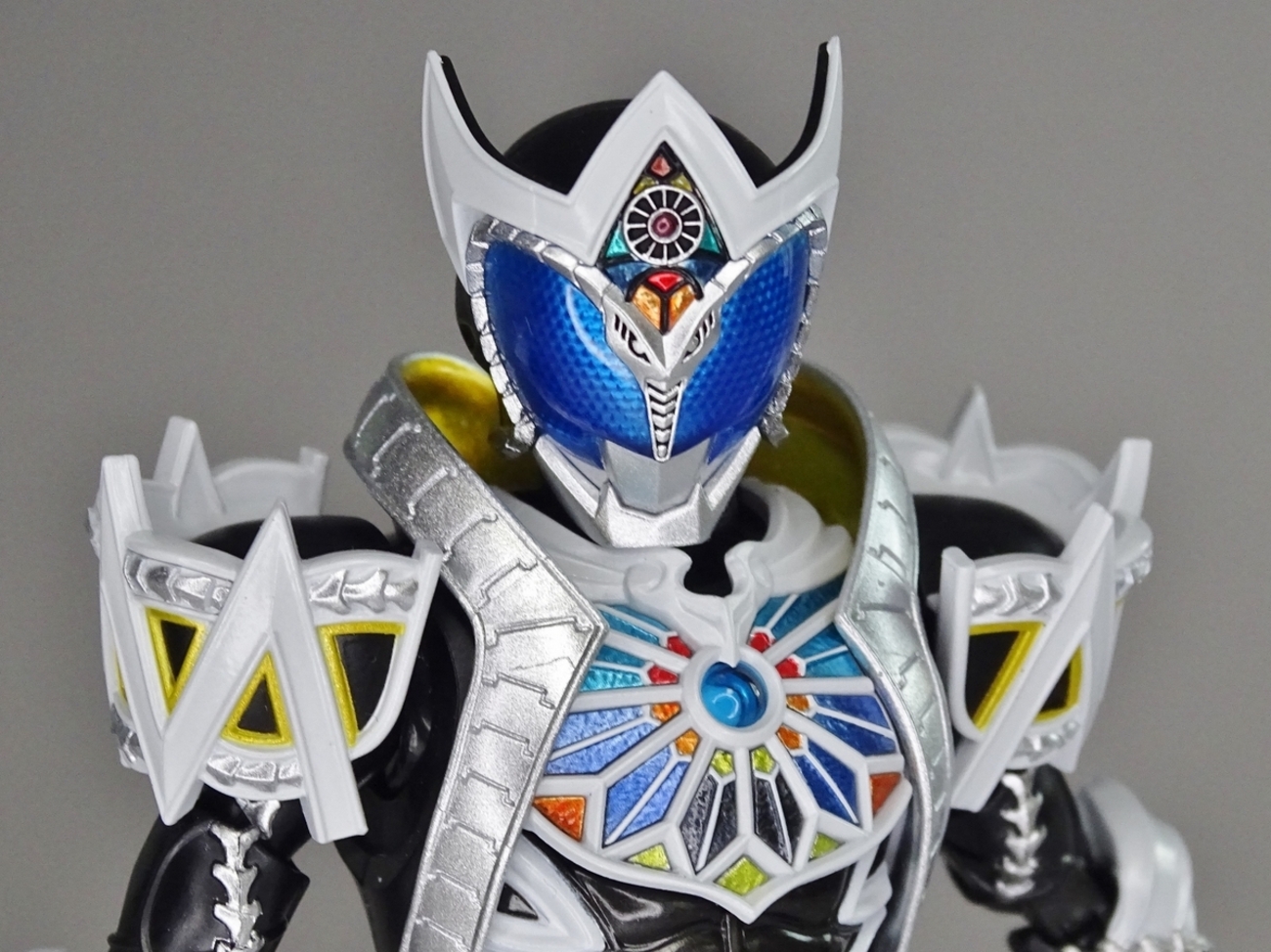 S.H.Figuarts 仮面ライダーサガ 真骨彫製法 (プレミアムバンダイ