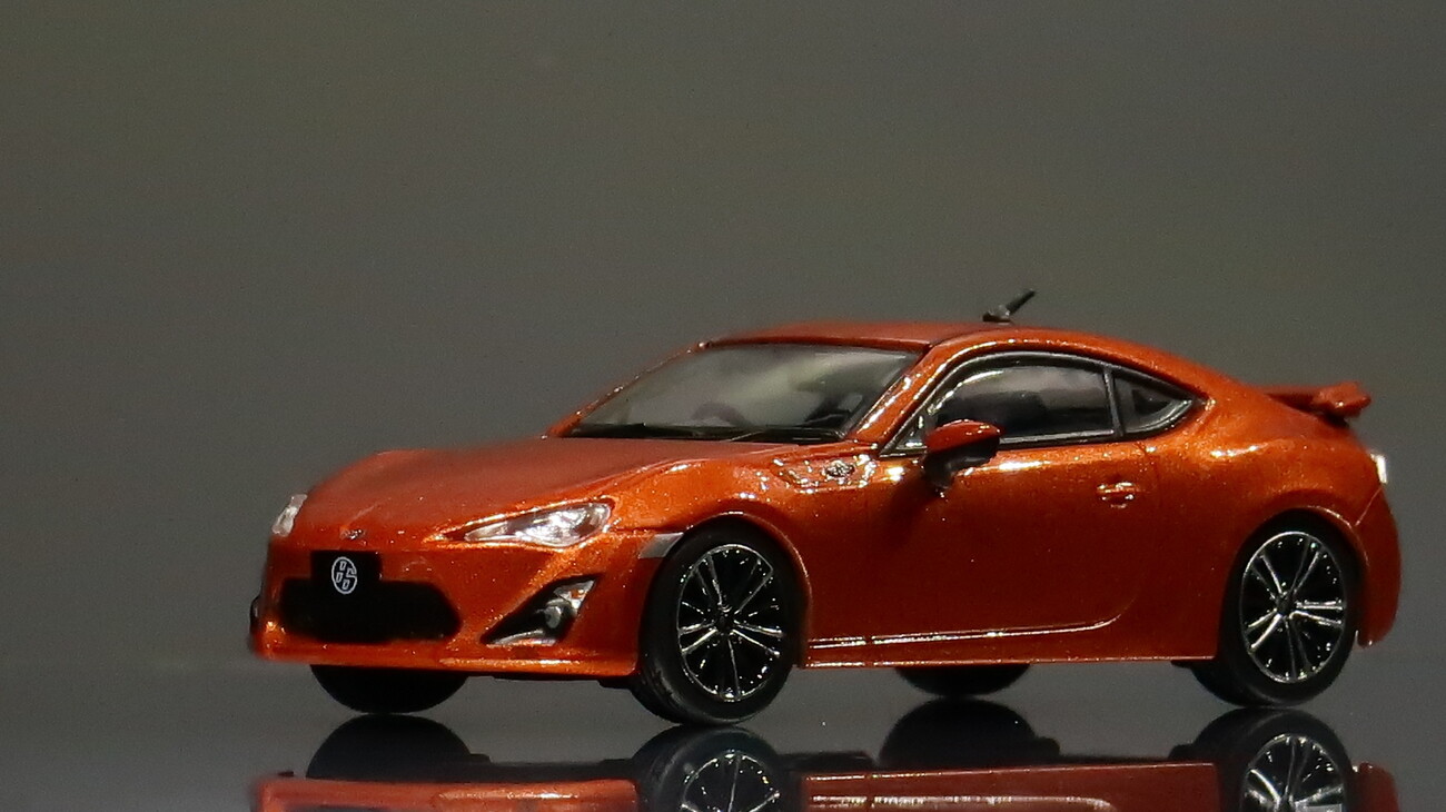 86ミニカー　INNOModel　86 1/64　イノモデル　INNOMODEL モデルインプレッション】 INNO Models 1/64 Toyota 86 2014 (ZN6