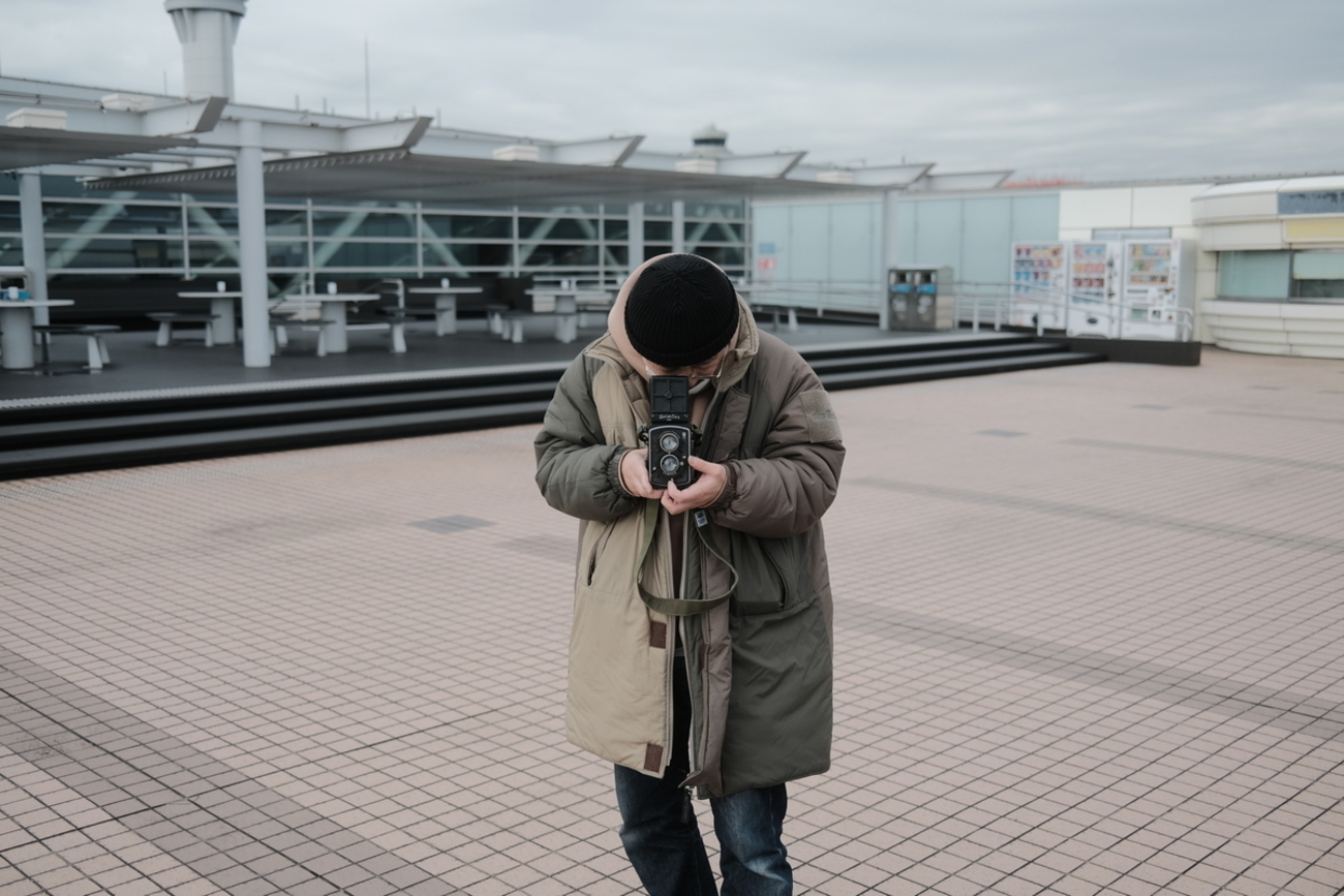 空港で露出の妻 【368話・FUJIFILM】曇天の羽田空港で「あめちゃん」とヒコーキ撮影してきた - モアイブログ