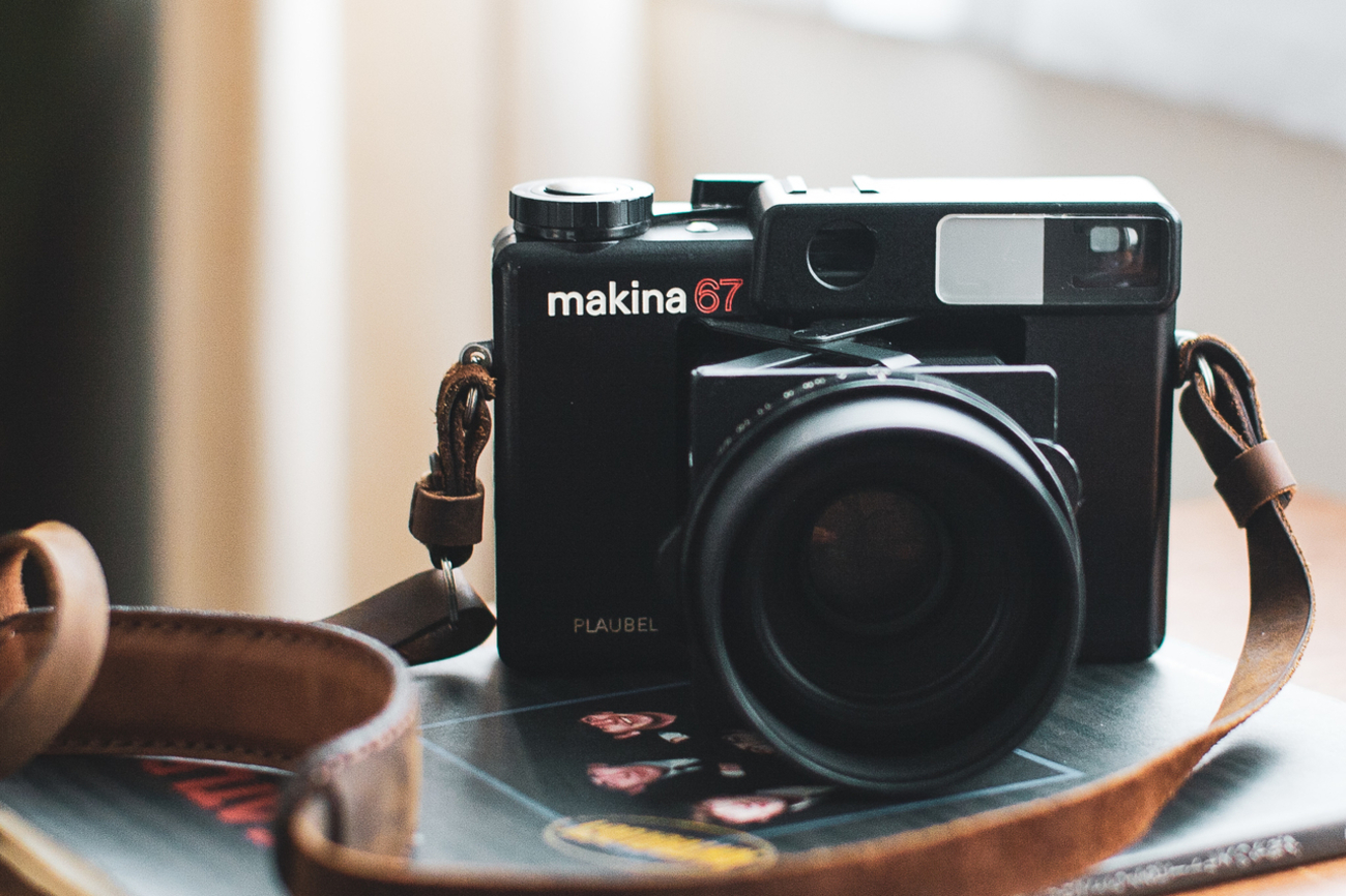 【作例あり】PLAUBEL makina 670 ／ プラウベル マキナ 670 Plaubel Makina 670 – FLASHBACK CAMERA