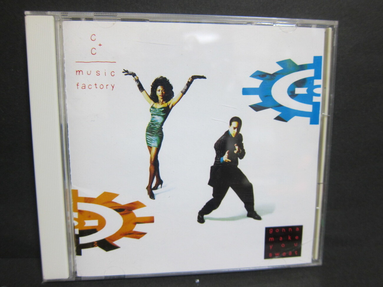 C+C MUSIC FACTORY「GONNA MAKE YOU SEWAT」 - ありのままに生きる
