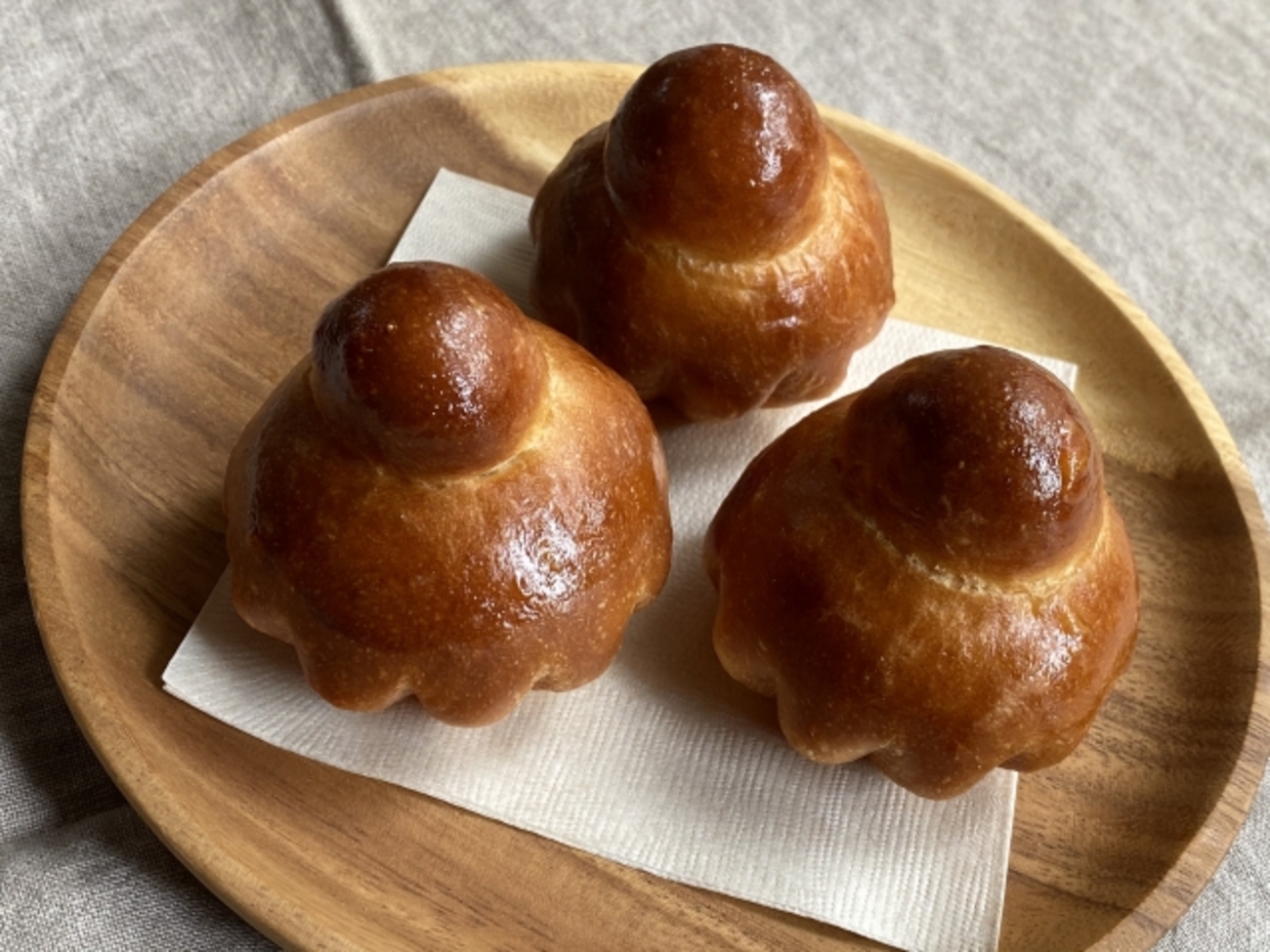 ブリオッシュとは？歴史・食べ方・由来・形の意味・語源など徹底解析