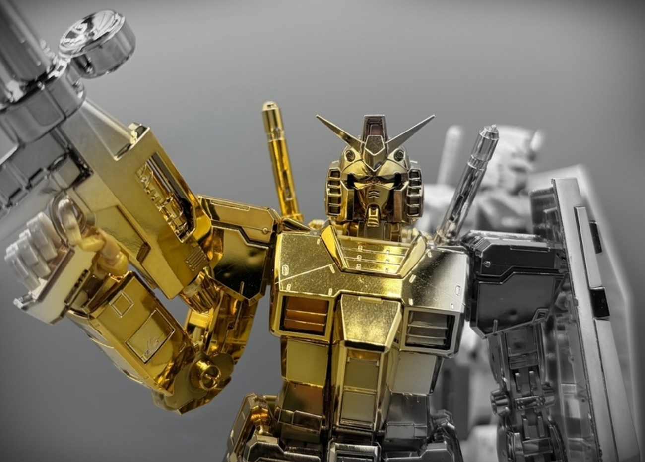 MG 1/100 RX-78-2 ガンダムVer.3.0[ゴールドコーティング] レビュー