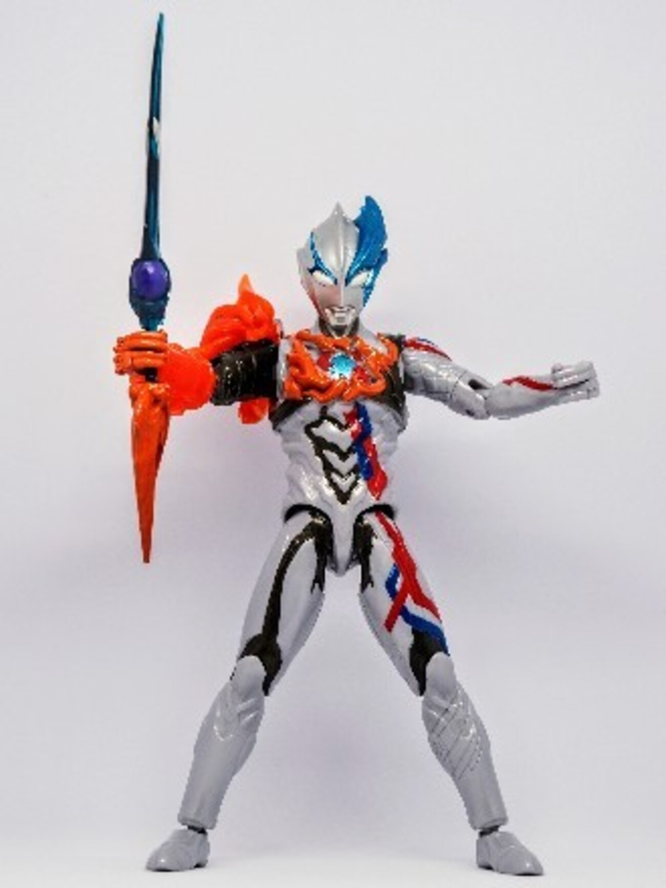 BANDAI ウルトラアクションフィギュア ウルトラマンブレーザー ファードラン Amazon.co.jp: ウルトラアクションフィギュア ウルトラマン