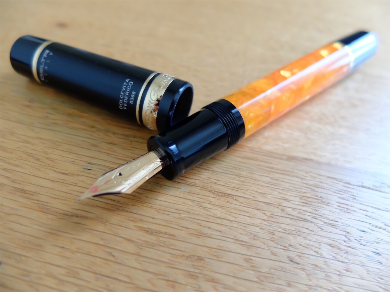 Delta デルタ Dolce Vita ドルチェビータ 万年筆 EF 18k 未使用 デルタ