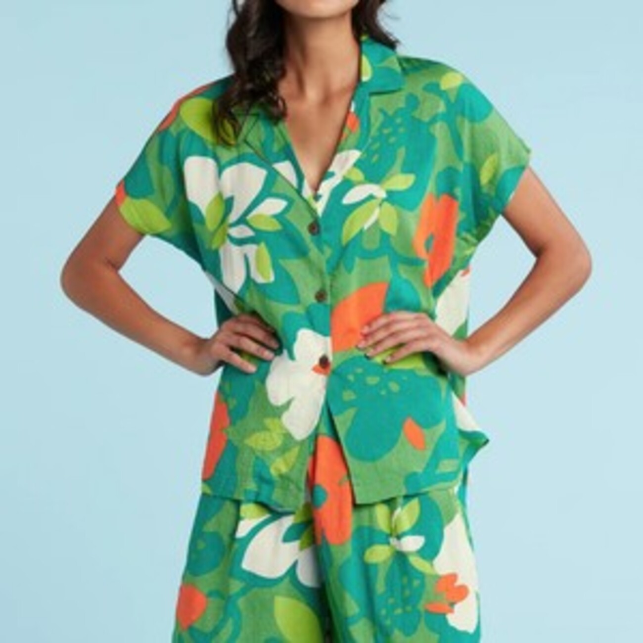 川口春奈 衣装まとめ【随時更新】モニタリング・CM等 - Fashion Express