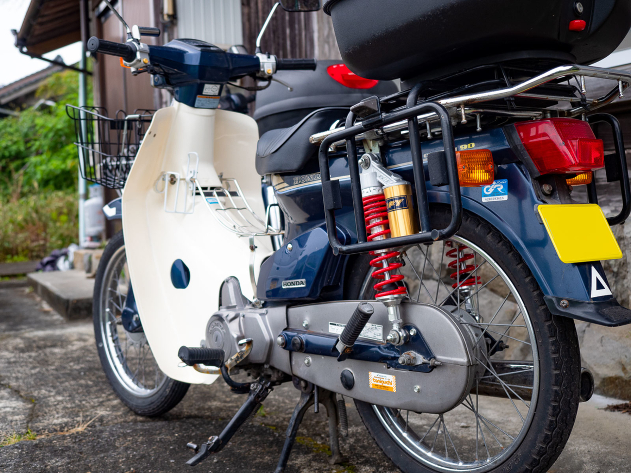 スーパーカブ90（HA02型）にRFY製 リアサスペンション 320ミリを装備 