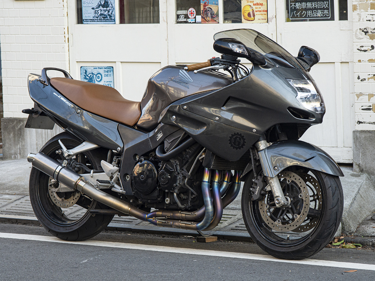 CBR1100XX SUPER BLACK BIRD チタンフルエキゾースト、ローダウン 