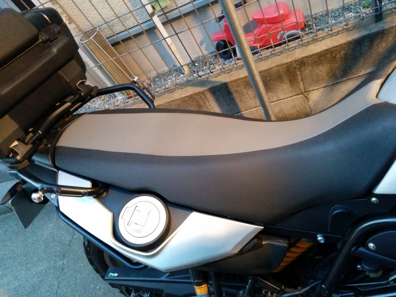 ラリーシートの話 - F700GS-林道＆整備記録