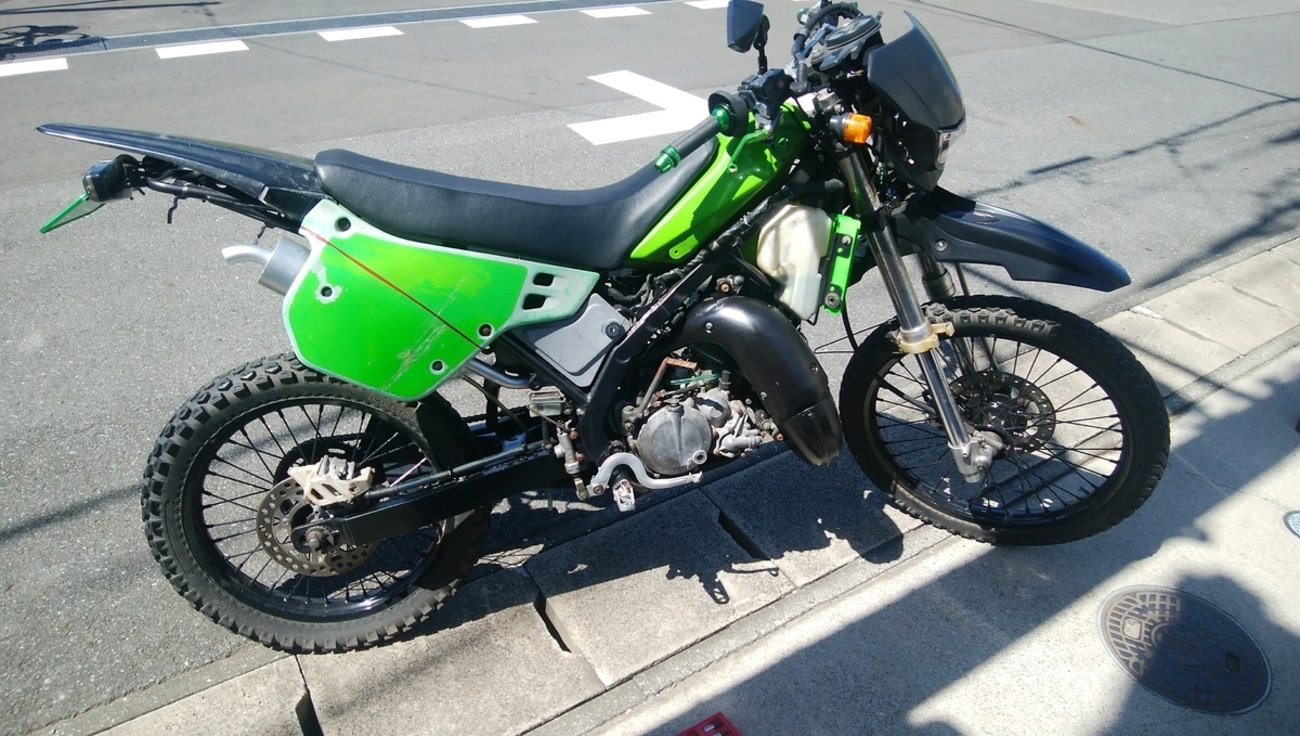 kdx125レストア&カスタム㉞ サイドカウル加工 - KDX125SRのレストア 