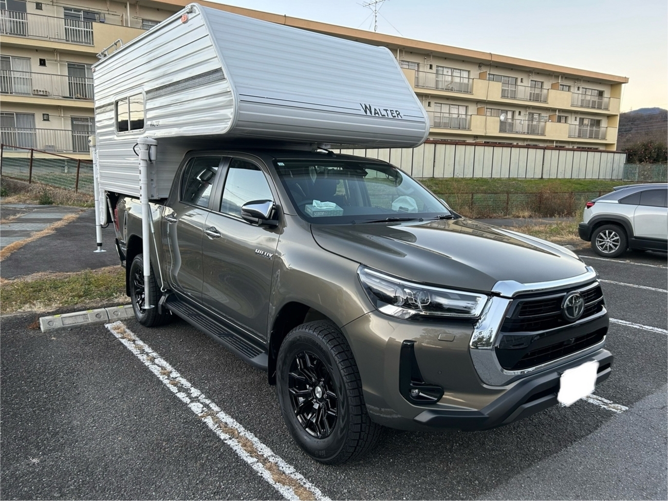 ハイラックス＆キャンパーシェルで新たな旅の始まり 