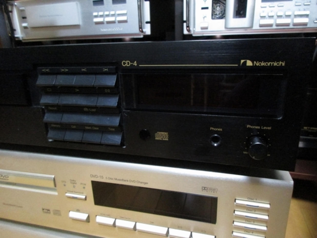 本日の修理(Nakamichi CD-4) - toby_Nakamichi