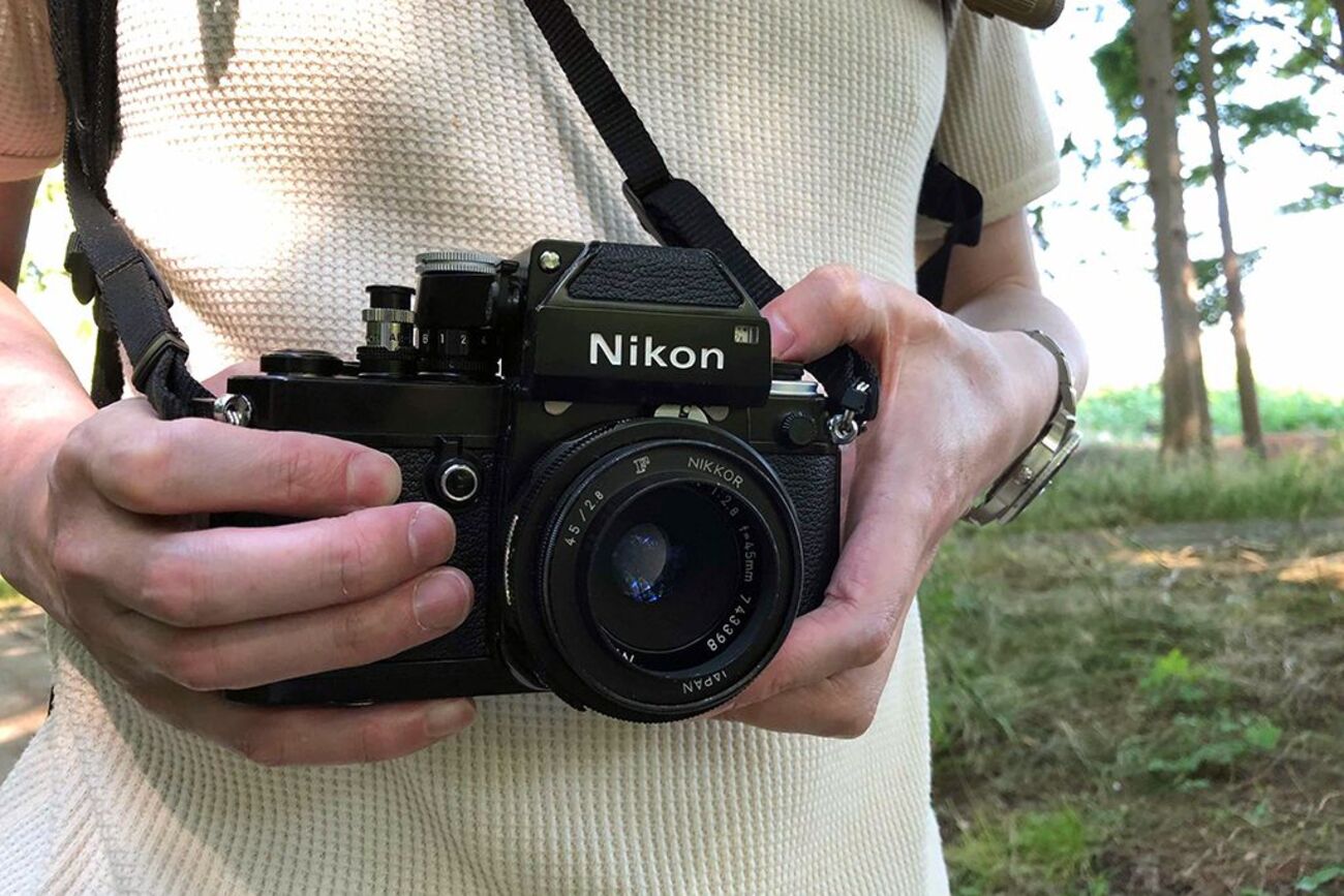 NIKON F2 フォトミックとパンケーキレンズGN Auto Nikkor 45mm f2.8で 