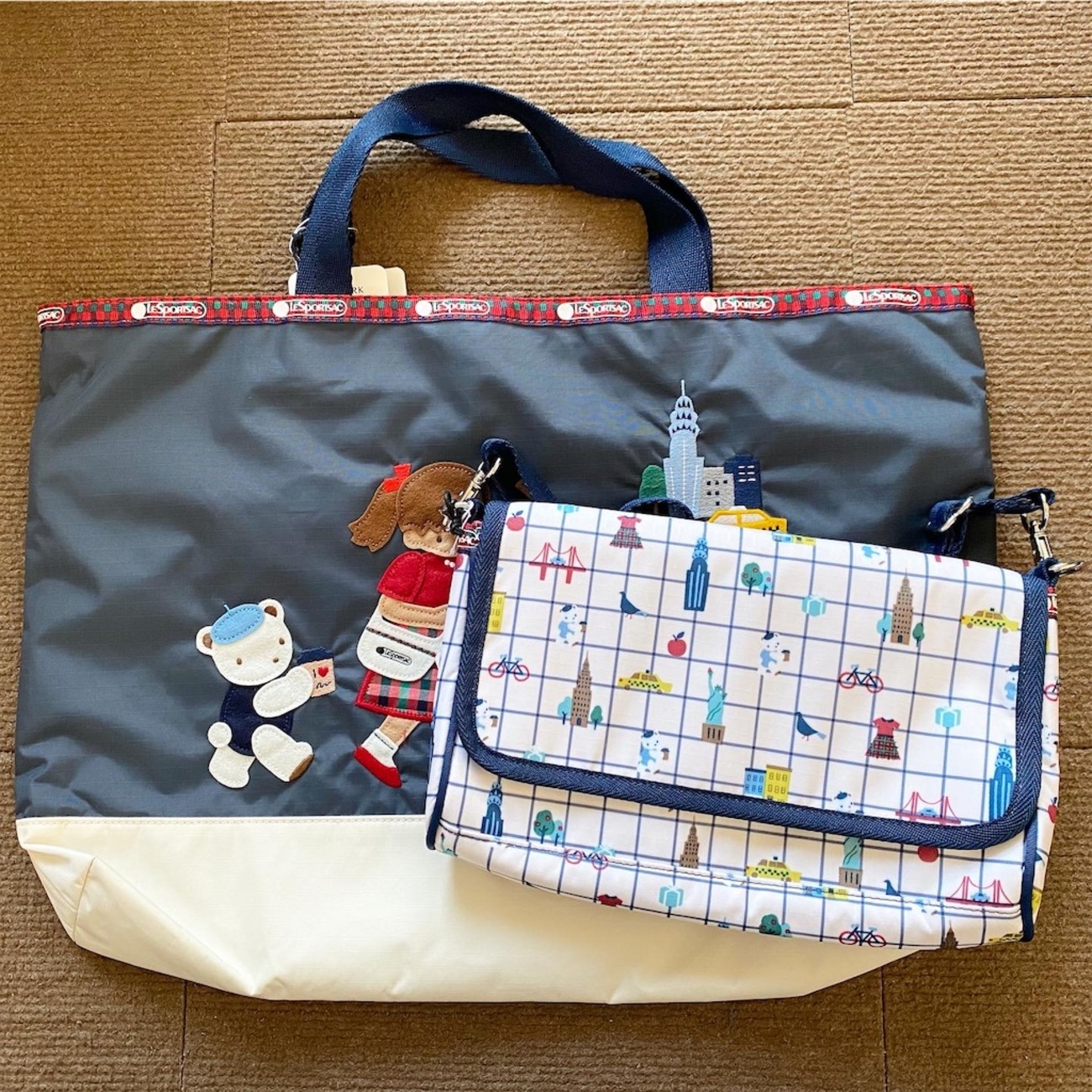 ファミリア レスポートサックのコラボバッグをレビュー※偽物の見分け方 