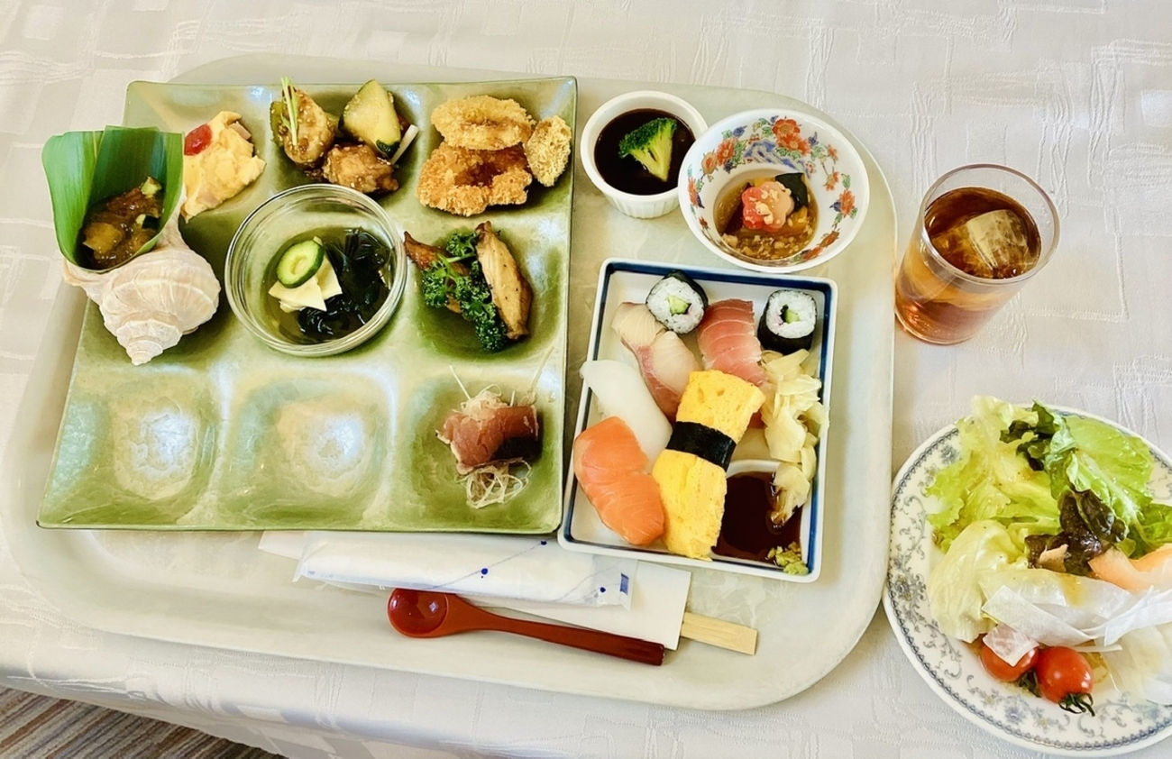 バイキングビュッフェ台4点セット✖︎2 白山台 グランドサンピア八戸ファミリーランチビュッフェ - 都会