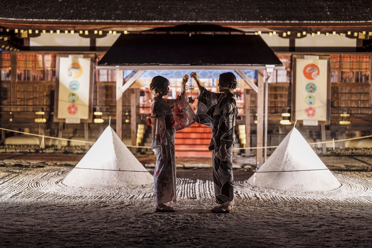 「厄除け×夕涼み」で楽しく過ごす夏の夜。京都ライターがすすめる上賀茂神社の夜イベント