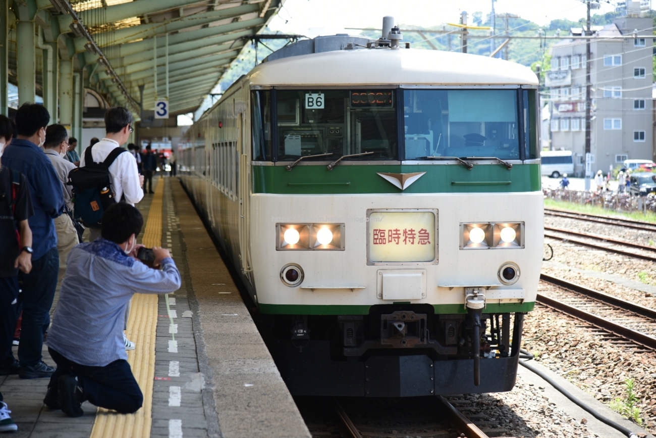 伊豆急下田発 特急「185」乗車記 - きっぷ片手に旅をする
