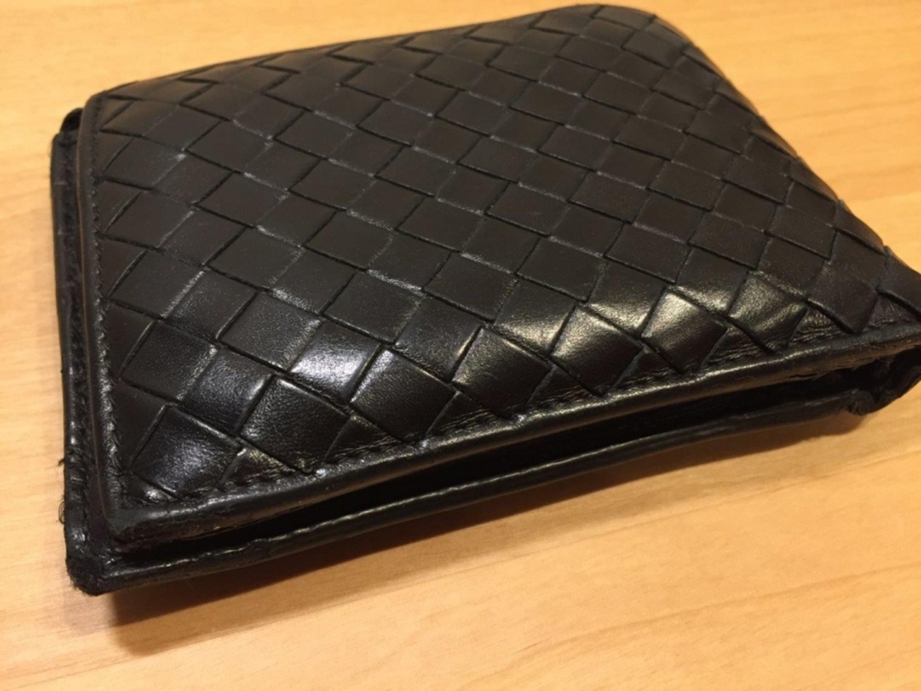 Bottega Veneta(ボッテガ ヴェネタ) 二つ折り財布 8年使用の経年変化 