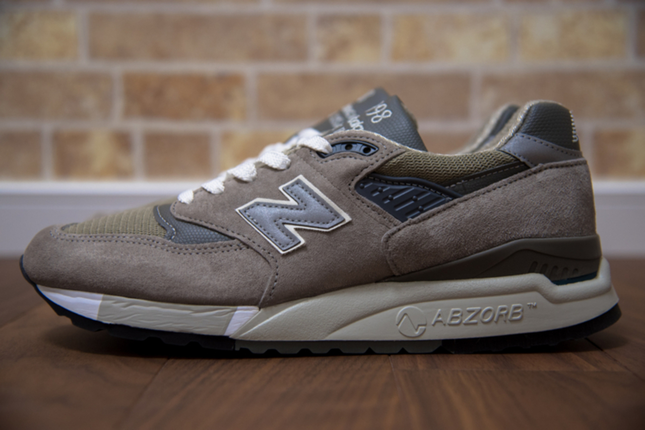 ニューバランスM998 GYを買ったので履き心地やデザインと特徴や評価を 