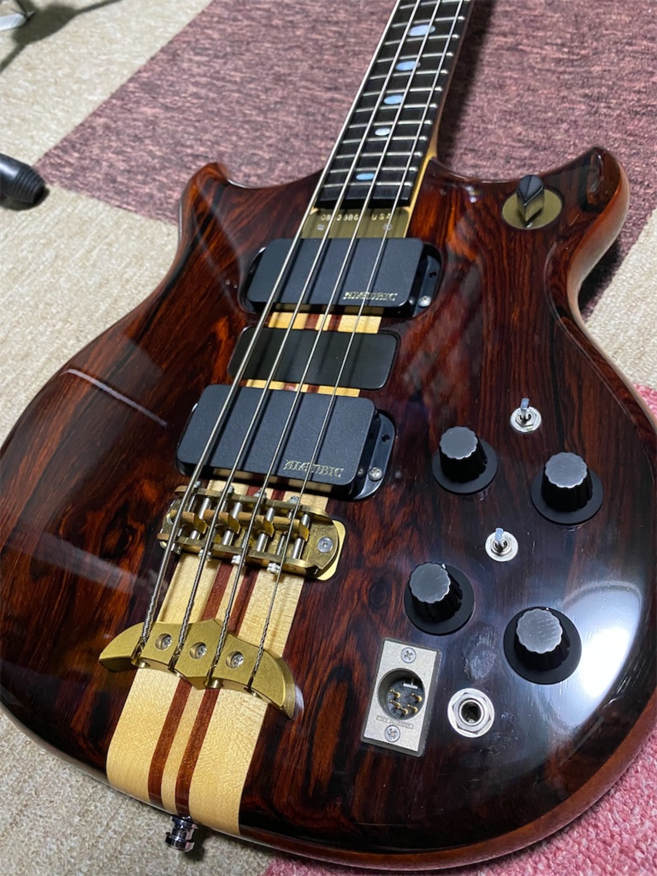 アレムビック シリーズ1とシグネイチャーベース（Alembic bass 