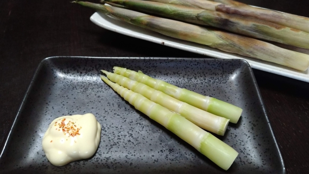 笹竹の皮剥きとおすすめの食べ方 - 小紅色