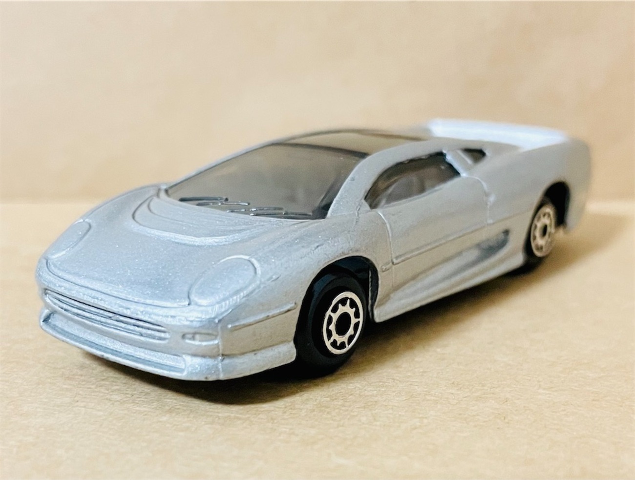 ホットウィール JAGUAR XJ220 ジャガー ごつく 1992年 220台限定