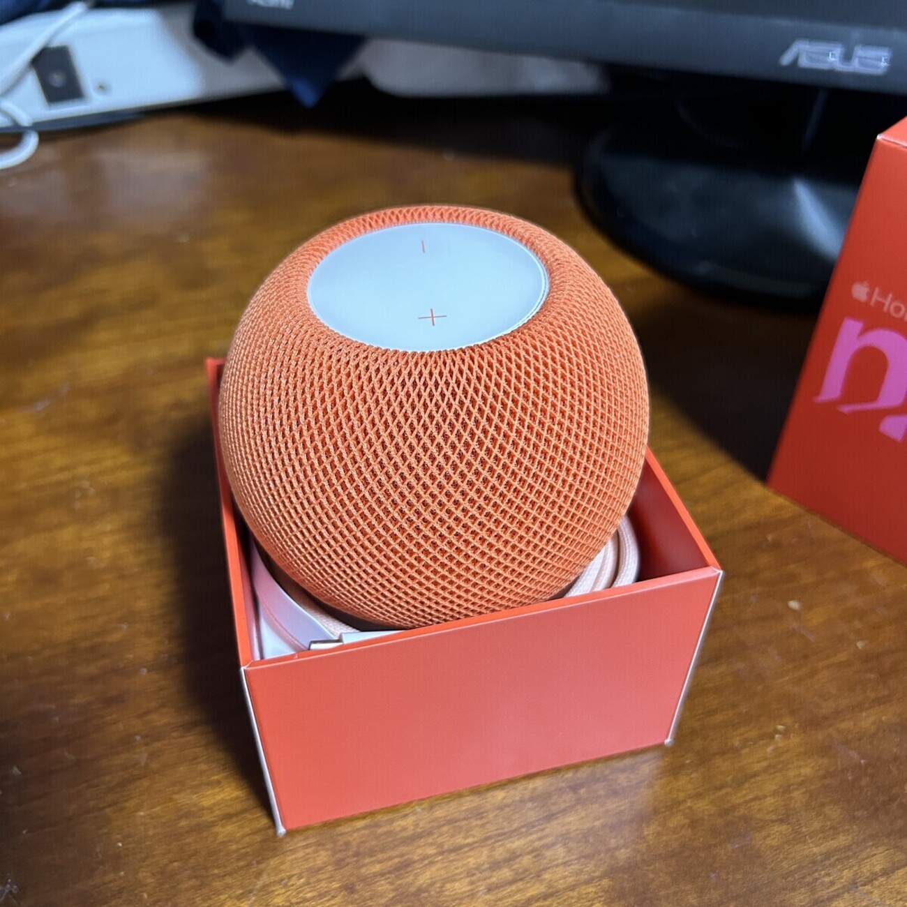 ほぼ未使用】Apple HOME Pod mini（【日本未発売】中国でAppleの
