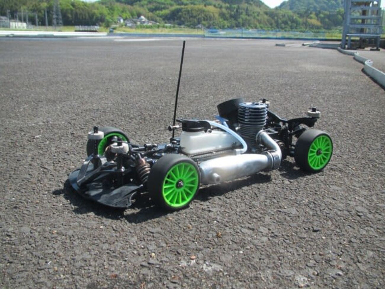 ラジコン シャーシの断捨離。 - （兎）模型技術部