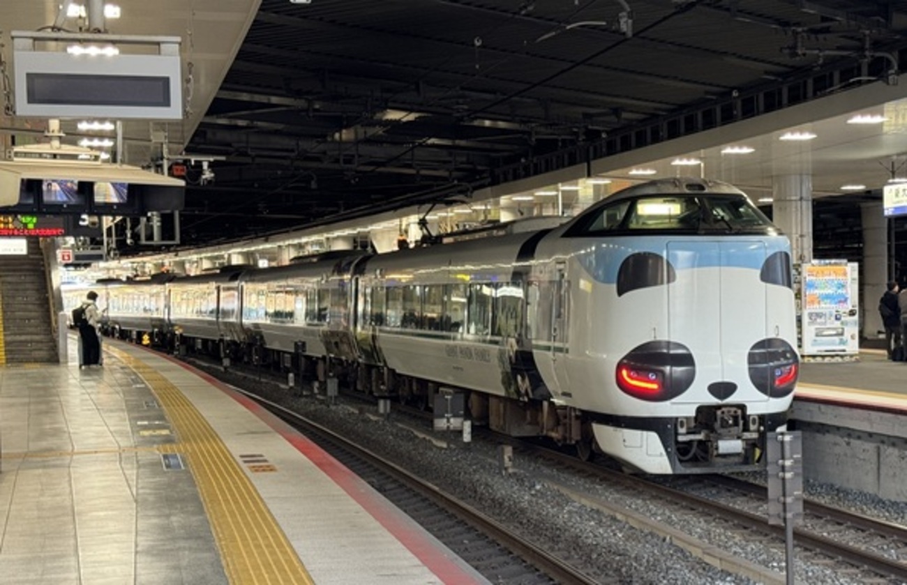 パンダくろしお JR西日本287系特急電車 - 小江戸てつどう旅日記