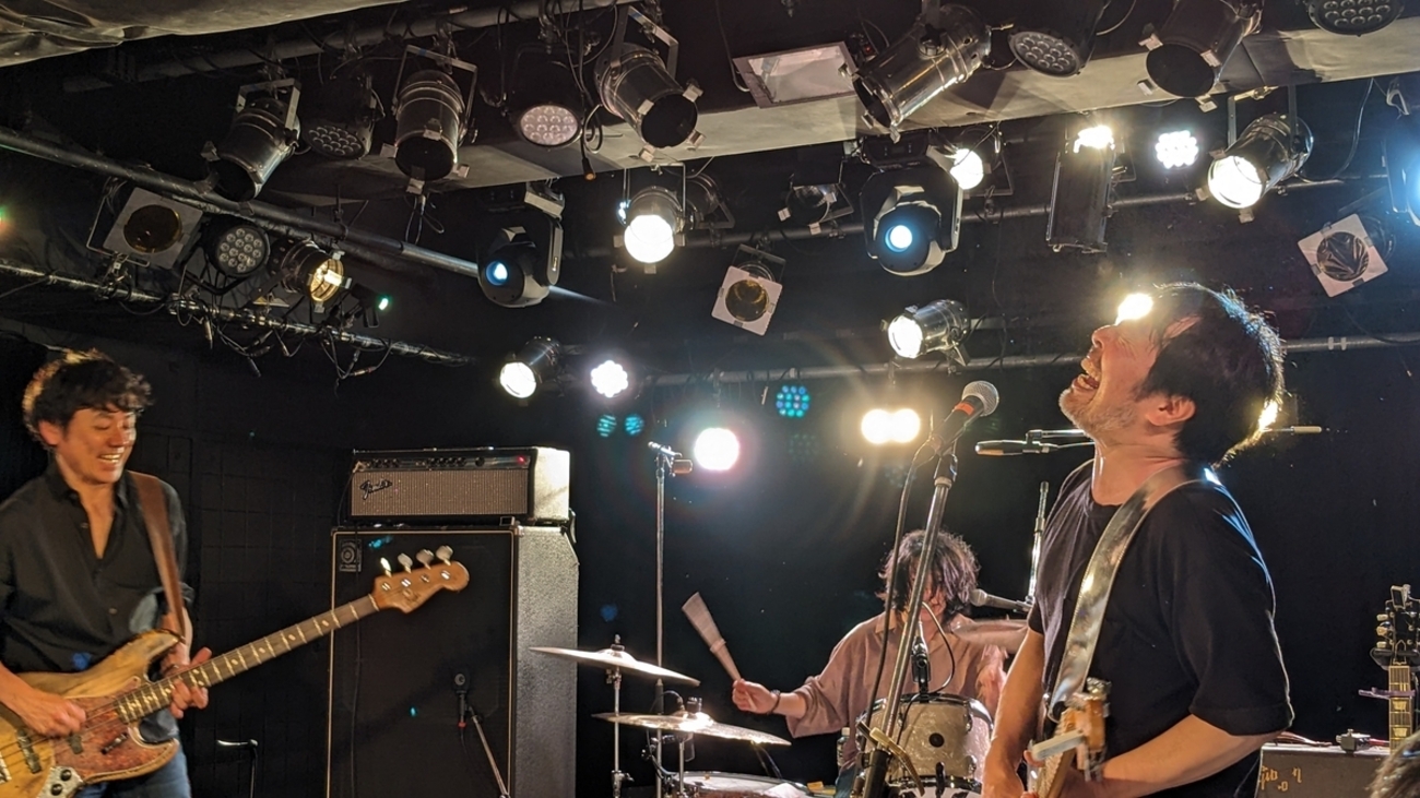 3時間ぶっ通し 半端ない サニーデイ・サービス - musictravelerの日記