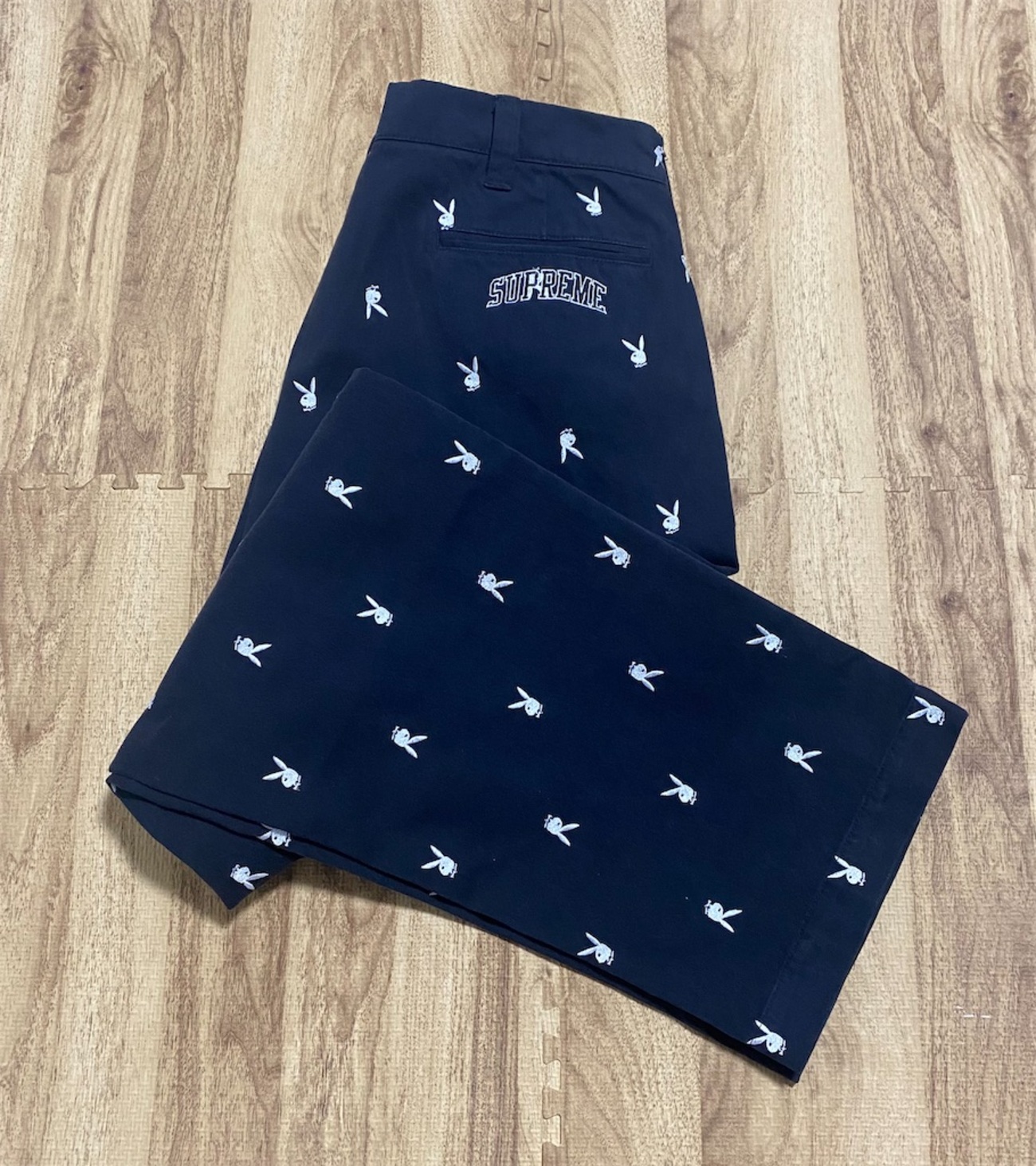 Supreme Chino Pant Black Playboy - HYPE Timothy