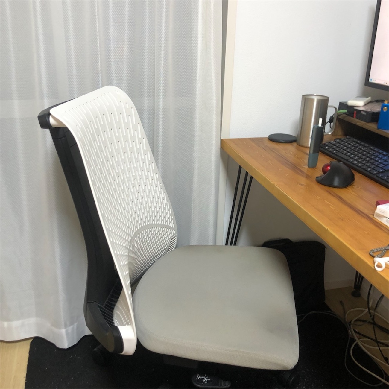 在宅勤務】オフィスチェアを買いました イトーキ サリダ YL6
